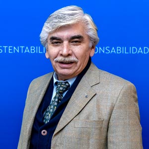 Retrato de Enrique Maturana Lizardi, decano de la Facultad de Administración y Economía UTEM